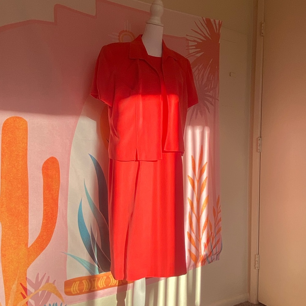 Vibrant Vintage Patrick Collection 100% Silk Dress Set